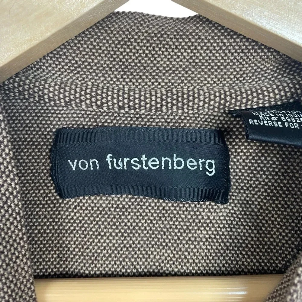 VINTAGE Von Furstenberg Mock Neck Knit Pullover in Brown Size M